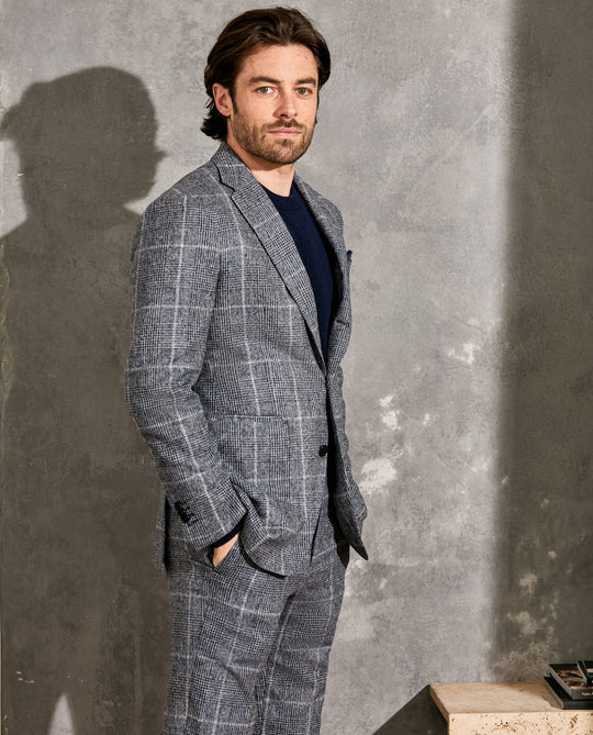 Transitioning Your Suit from Day to Night Events: A Style Guide by Damiani