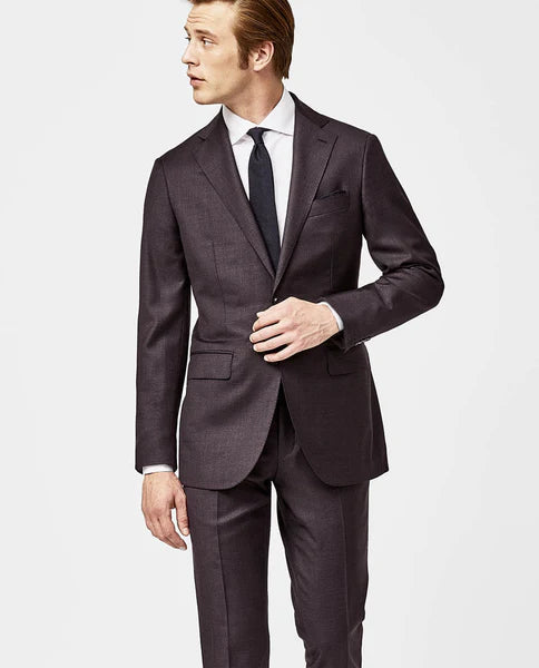 A Guide to Choosing the Right Suit for Your Body Type at Damiani Miami