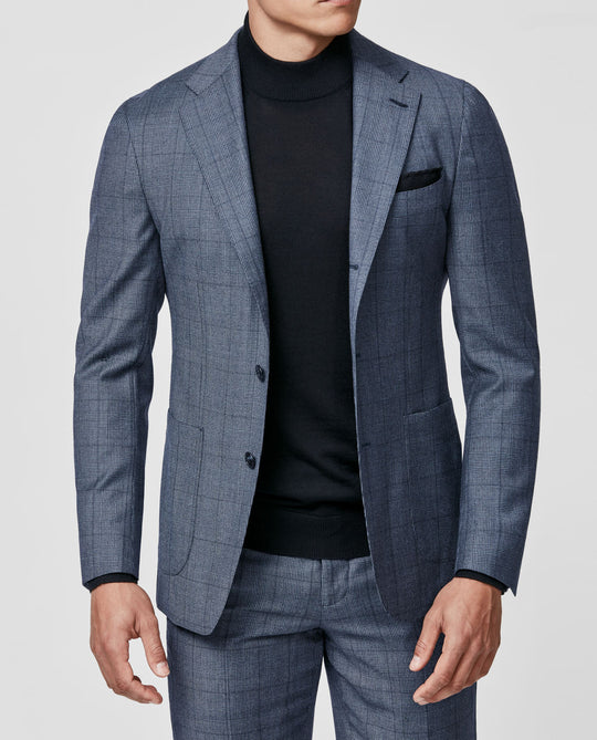 Crafting a Legacy: The Art of Custom Finishes in Italian Suits