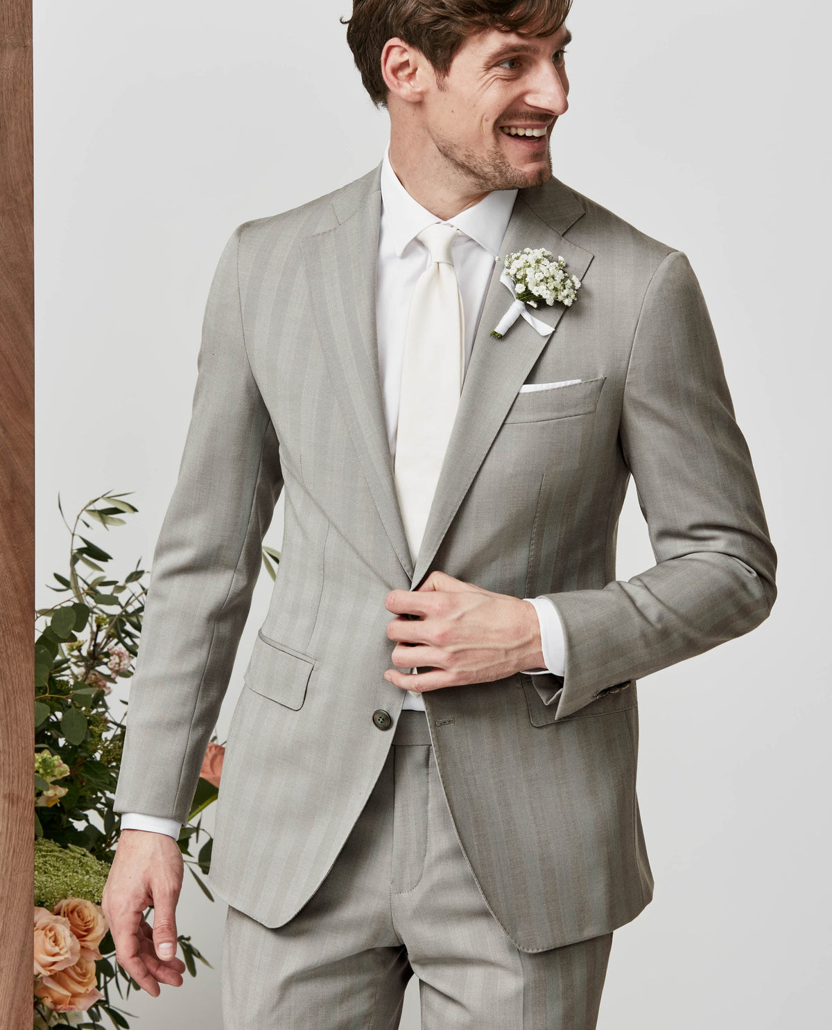Matching Dress Shirts with Suits: Color and Pattern Coordination