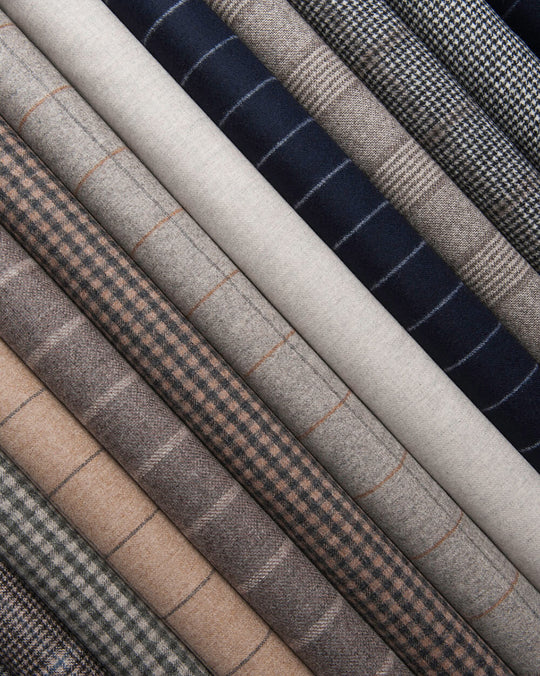 How to Choose the Right Fabric for Your Custom Suit