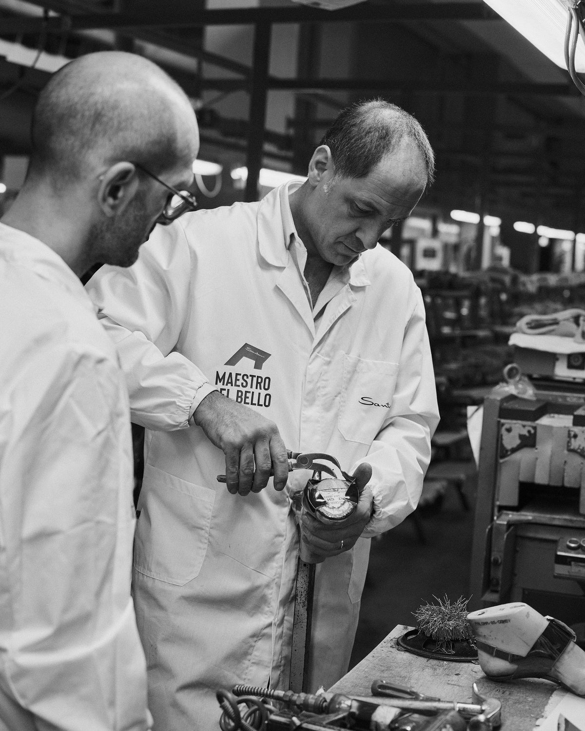 Santoni artisans at work in the workshop