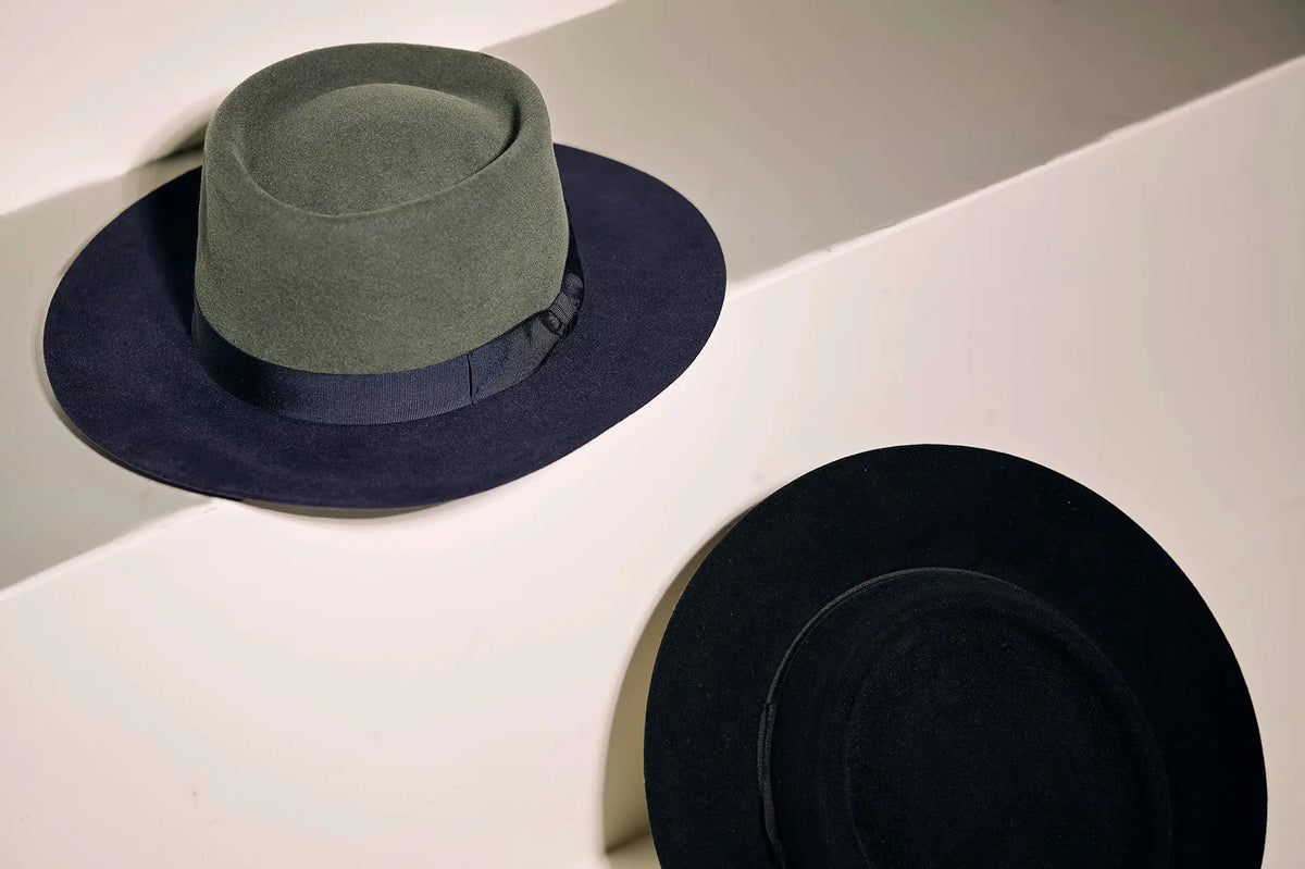 Tesi olive and black felt hats
